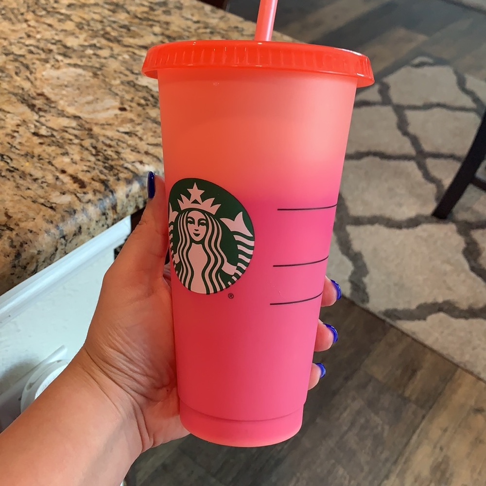 Starbucks Color changing cup